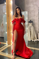 Vestido de fiesta clásico rojo de corte sirena, largo, con volantes y hombros descubiertos y abertura